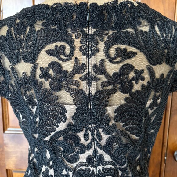 Tadashi Shoji Cocktail Dress. Size 6. Black - Picture 5 of 9